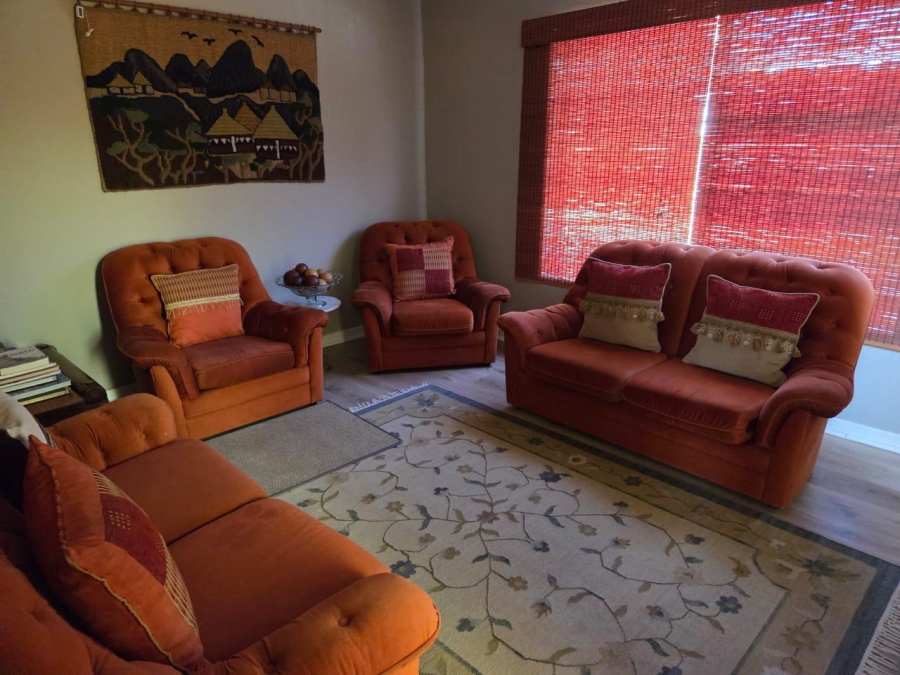 5 Bedroom Property for Sale in Frankfort Free State